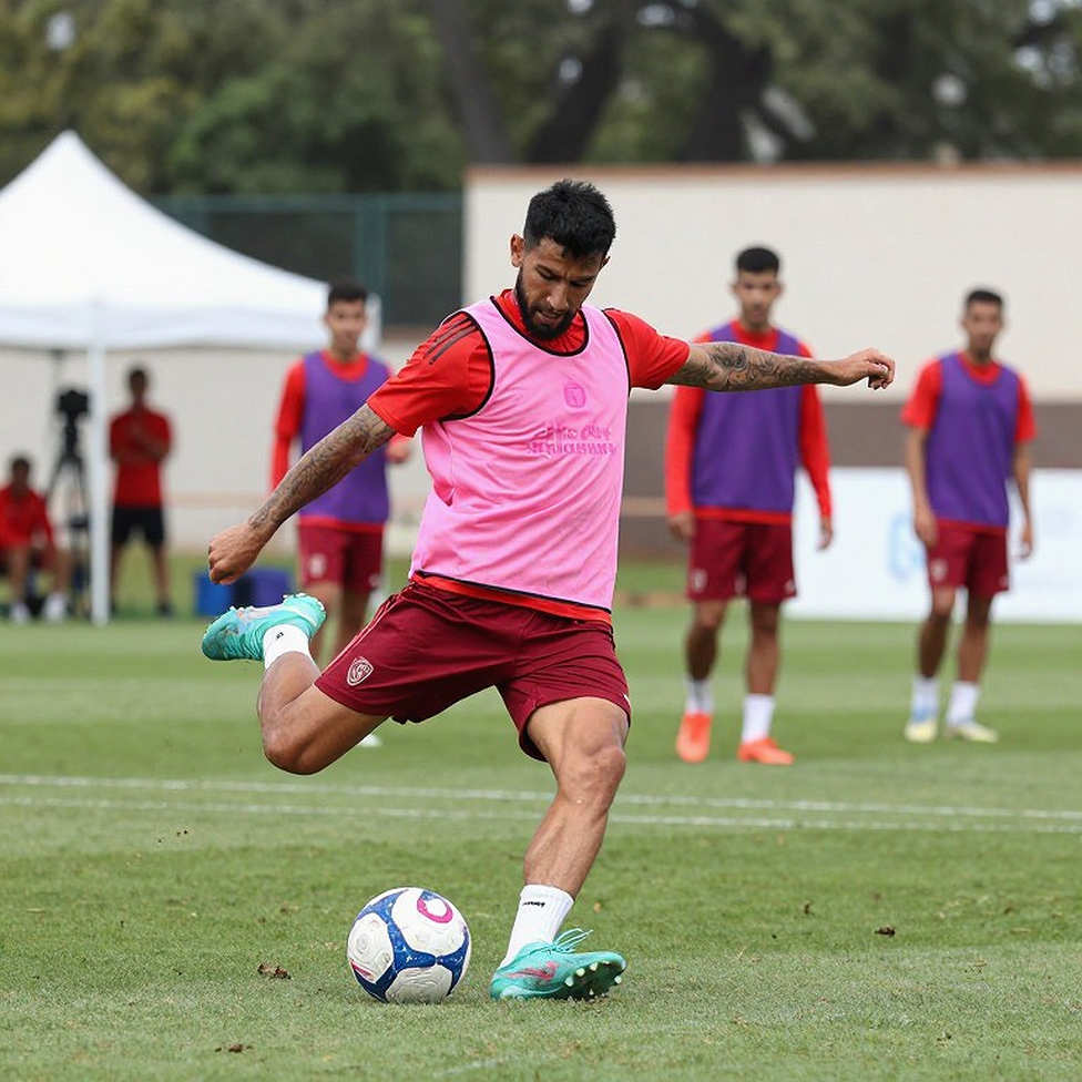 V.League và bài toán dữ liệu: Vì sao bóng đá Việt Nam vẫn pressing bằng cảm hứng