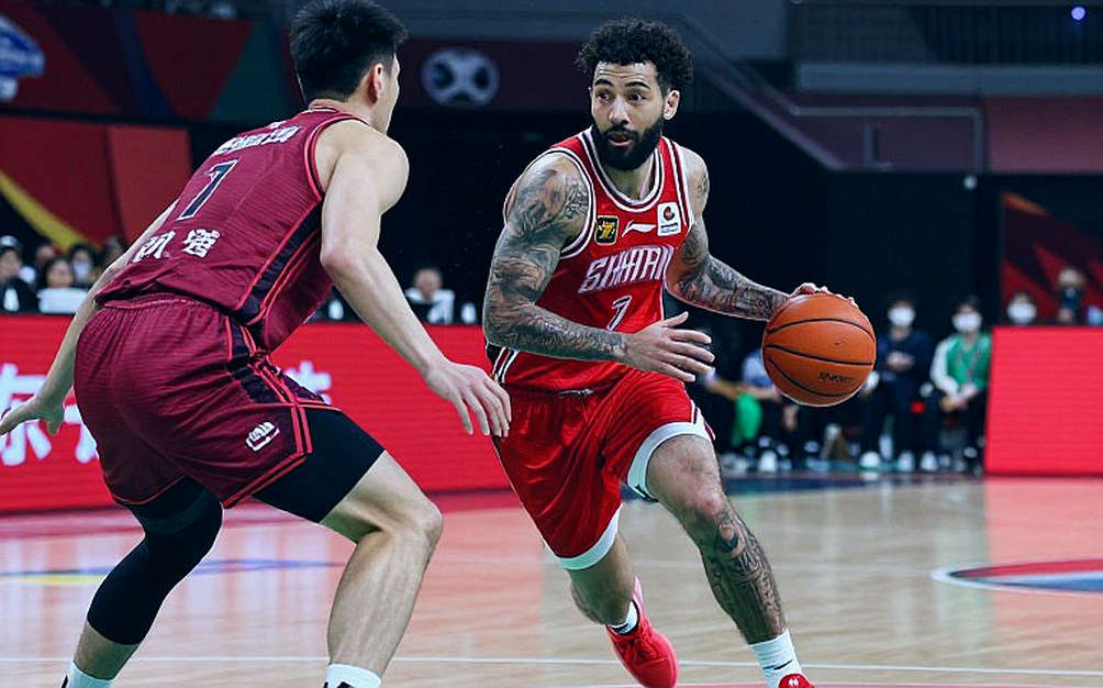 Laprovittola 31 điểm, Joventut chấm dứt 17 năm chờ đợi bằng cú lật đổ Barcelona 101-87